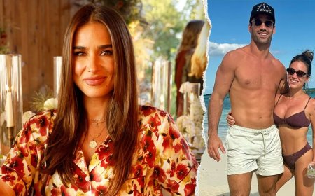 Jessie James Decker shows off toned abs in sparkling bikini from family New Year's celebration