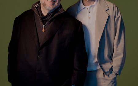Guillermo del Toro Tells Bradley Cooper ‘I’ve Written 42 Screenplays’ but Only ‘Made 13 Movies’ as They Discuss Directing Struggles, ‘Frankenstein’ and ‘Is This Thing On?’