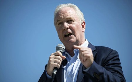 Van Hollen confronted on Democrats arguing party lacks 'nuance' in criticism of Venezuela strikes