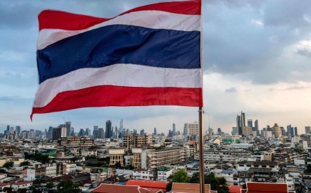 泰边境11家加油站遭蓄意纵火 一警员受伤