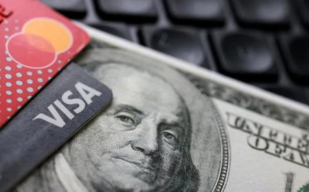 特朗普施压信用卡机构 若不降利率至10%即“违反法律”