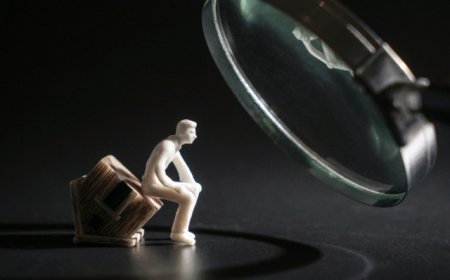 “世界真奇妙，退休才知道”，中纪委反腐大片今晚播出《严惩政商勾连腐败》