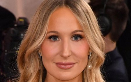 The Brutal Golden Globes Jokes Nikki Glaser Was Forced To Cut