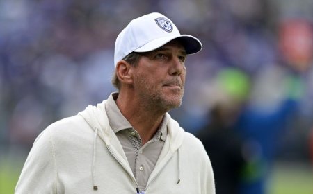 Ravens owner talks possibly hiring former Steelers coach Mike Tomlin: 'Wouldn't that be interesting'