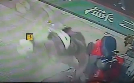 驚險自摔！女騎士直衝騎樓　連撞3機車及盆栽幸運僅輕傷送醫