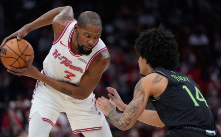 Durant moves past his ‘idol,’ Dirk Nowitzki, into 6th place on scoring list