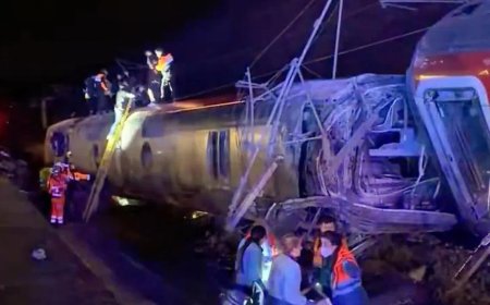 西班牙两列高铁脱轨 至少21人死100人伤