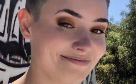 OnlyFans Star Kit Barrus Claims She Makes A Professor’s Salary In A Month