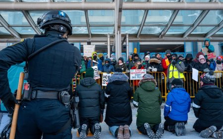 Anti-ICE agitators, including clergy, arrested at Minneapolis airport during protest in frigid weather
