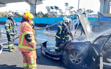 快訊／國3北上50K內側車道火燒車！消防急衝現場　後方回堵