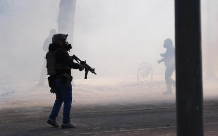 Warriors-Timberwolves game postponed after federal agent kills man in Minneapolis