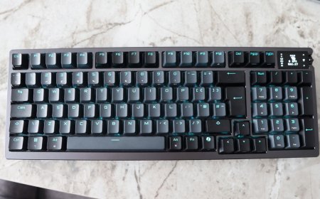 Asus ROG Azoth 96 HE review