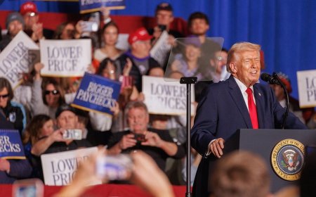 Trump launches midterm push in Iowa, warns losses would derail agenda: 'We gotta win'