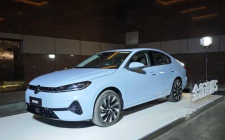 全新速腾S实车首发：提供1.5L/1.5T双动力 预计3月上市