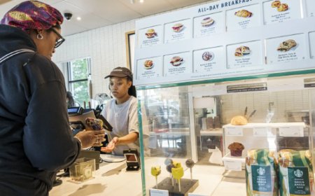 星巴克将为会员忠诚度计划重新引入等级制度