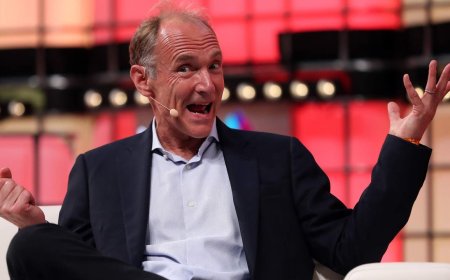 'We can fix the internet' says Tim Berners-Lee—just don't ask what he thinks about AI