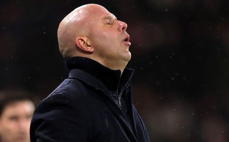 How do Liverpool fix their struggles against low blocks?