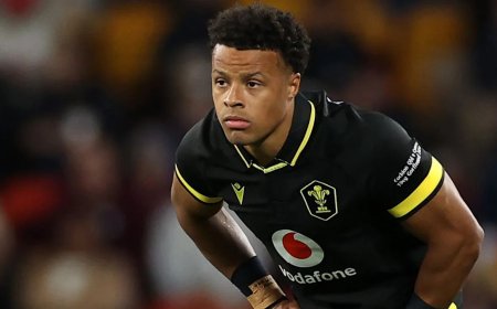 Dual-code wing Grace suffers fresh injury blow