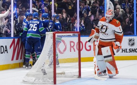 Tolopilo makes 32 saves in Canucks' 2-0 win over Ducks, but doesn't get credit for shutout
