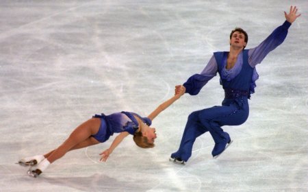 Figure Skater Maxim Naumov Reflects on 'Difficult Year' After Parents' Deaths