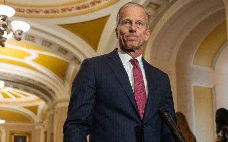 Senate passes federal funding compromise; Democrats score victory in DHS revolt