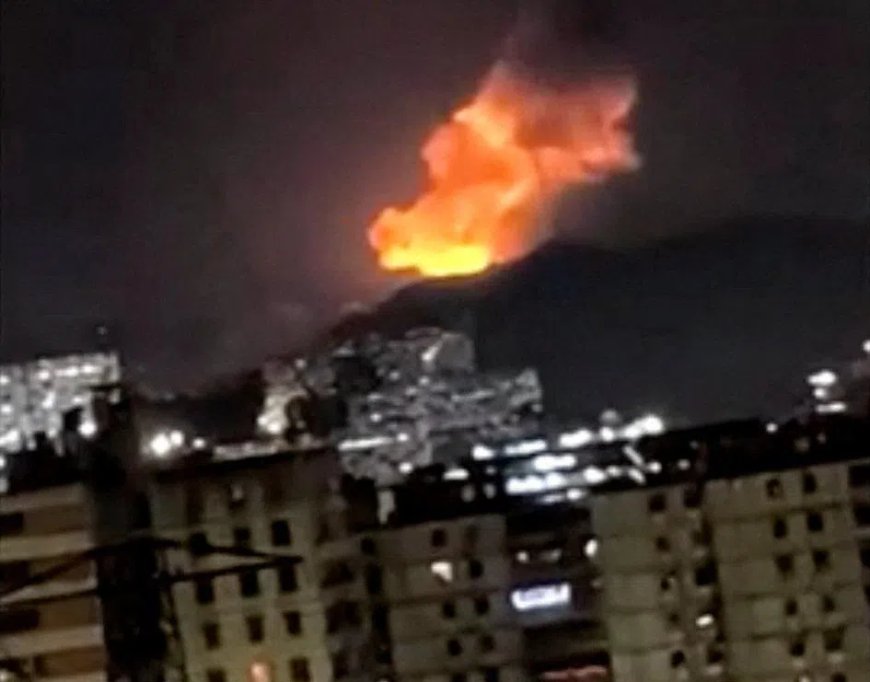 委内瑞拉首都传出多声巨响 部分区域停电