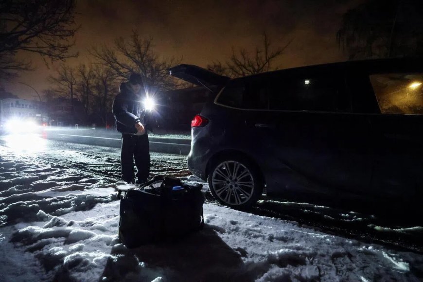 柏林火灾疑为极左翼袭击 逾3万户家庭停电