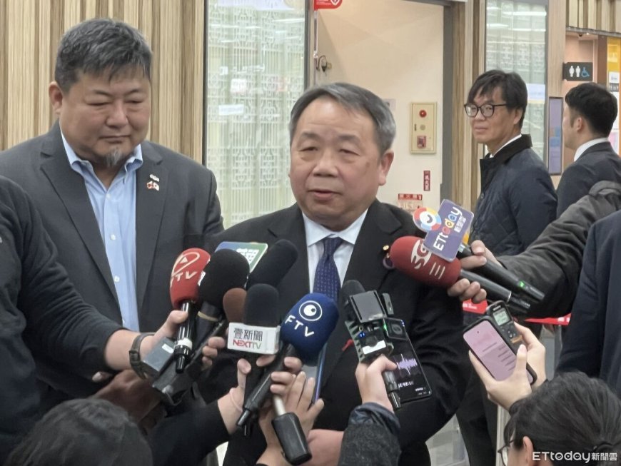 直擊／挺台日本參議員拜會立院　新黨院外廣播籲韓國瑜把漢奸趕出去