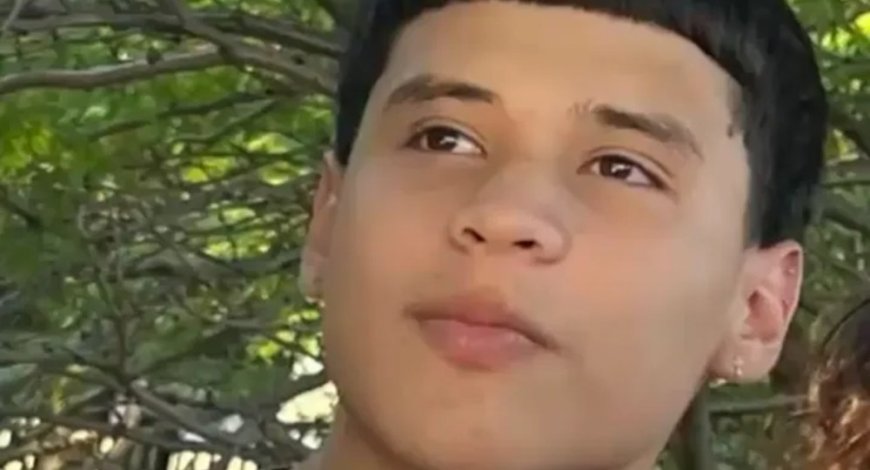 Slain Illinois Highschooler, 17, Was Victim of Bullying, Girlfriend Claims