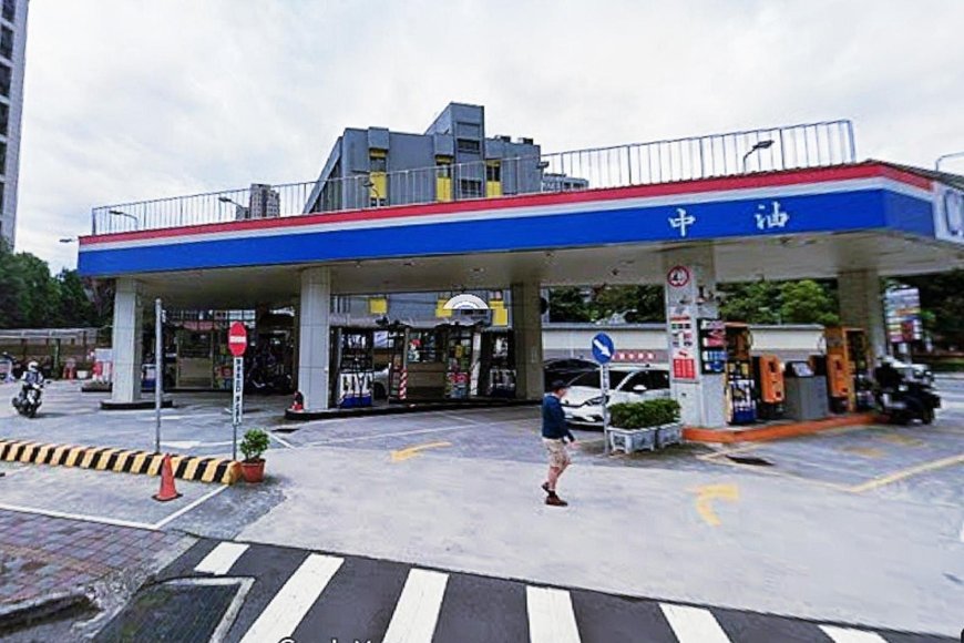 又是居無定所人口　又是攻擊沒有警察的公共場所　板橋加油站遭縱火男攻擊