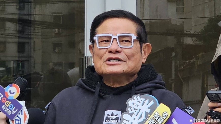 許效舜現身曹西平靈堂！　哽咽哀悼「憶37年交情」：祢不會走掉的
