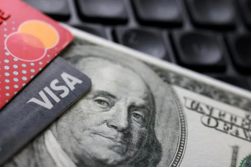 特朗普施压信用卡机构 若不降利率至10%即“违反法律”