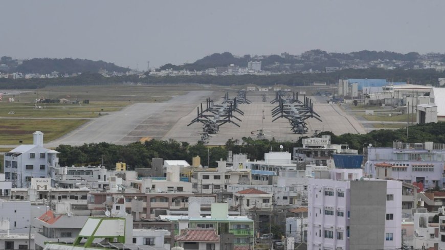 驻日美军在冲绳闹市街头持枪巡逻引争议