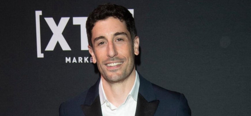 Why Jason Biggs Showed His 11-Year-Old Son His Infamous 'American Pie' Scene