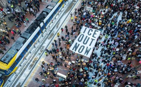 抗议暴力移民执法 全美至少300城参加