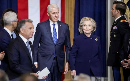 克林顿夫妇同意就爱泼斯坦案调查到国会作证