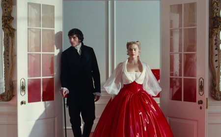 ‘Wuthering Heights’ First Reactions: Margot Robbie and Jacob Elordi’s Chemistry Is a ‘Whole Other Level of Hot’ in a ‘Bodice-Ripping Crowd-Pleaser’