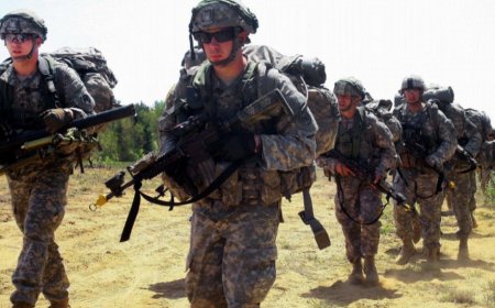 美军对叙利亚境内“伊斯兰国”多个目标发动打击