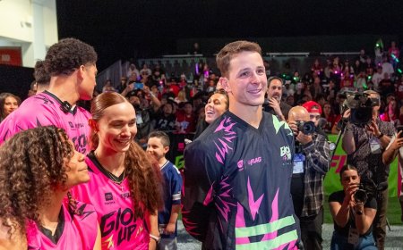 49ers star Brock Purdy plays local hero at all-girls flag football game in San Francisco