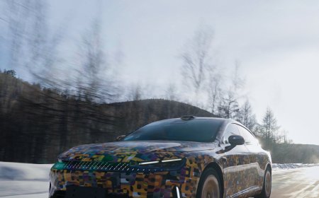 smart 精灵#6 EHD 超级电混冬测谍照公布：奔驰全球原创设计，掀背造型