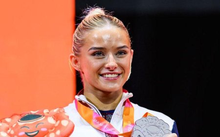 Female athletes hit back at 'weird' and 'derogatory' comments about their appearance