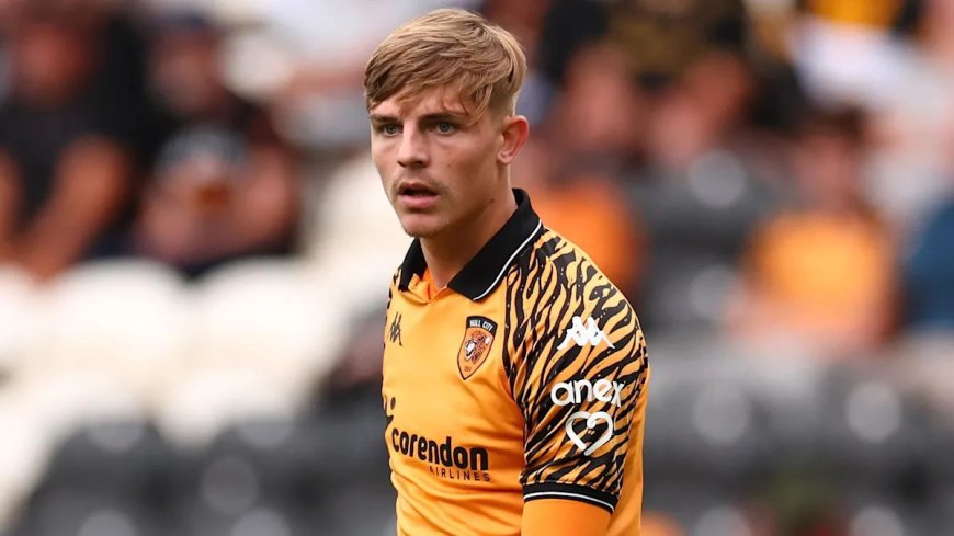 Ex-Man Utd defender Williams departs Hull