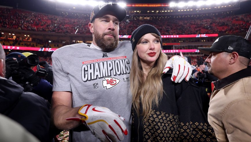 Travis Kelce Sings Along to Mashup of Taylor Swift’s ‘So High School’