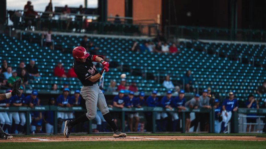 Husker Baseball Throttles Grand Canyon 9-1