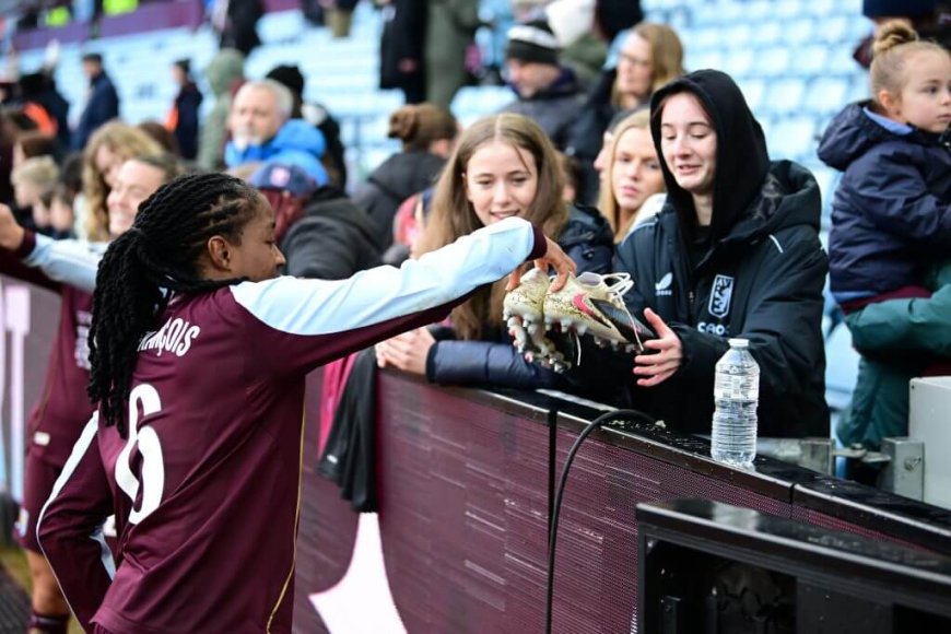 Women’s football clubs must go beyond ‘family friendly’ – ‘Figuring out our identity is crucial’