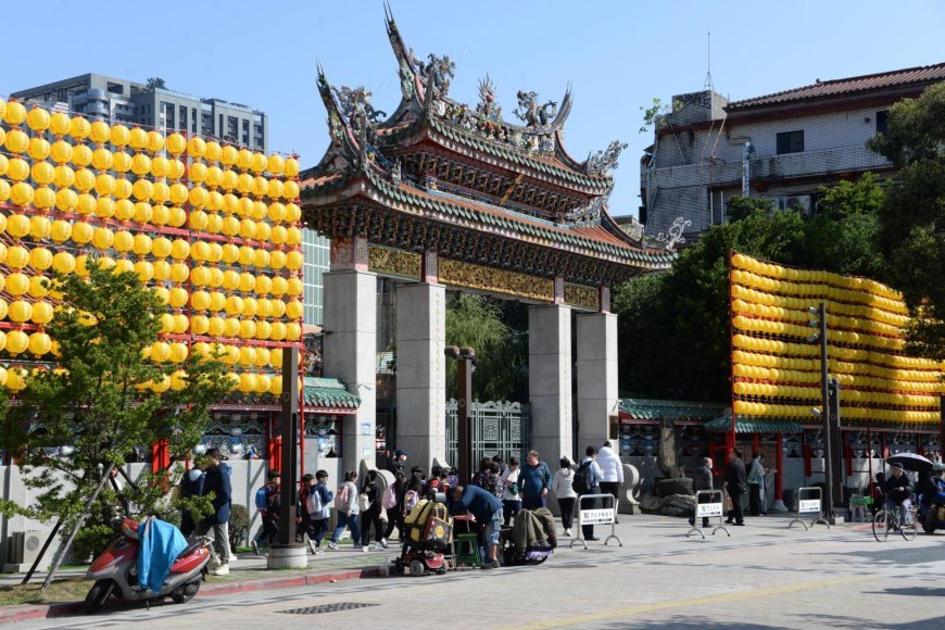 新年走春參拜　北市五大廟宇周遭以「行天宮」交易最熱