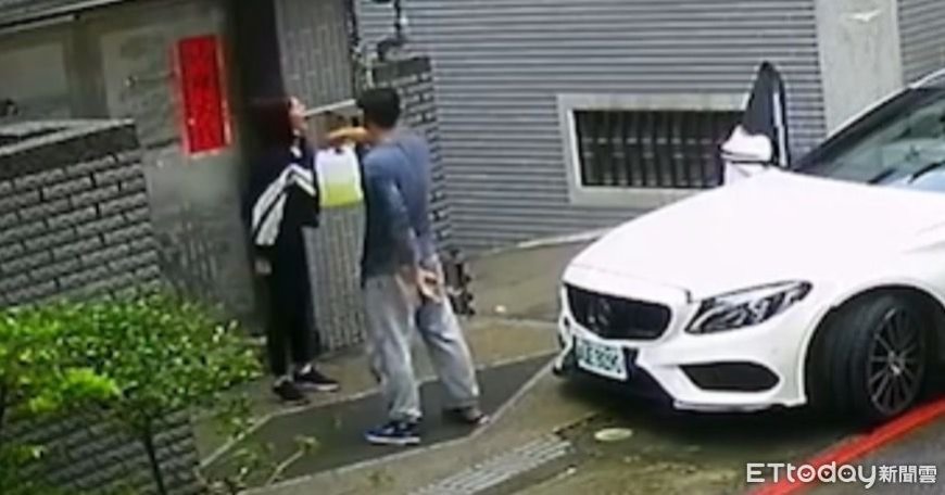 叼菸惡男3／帶小三被撞見！挑釁女友「潑汽油點火」　他遭活活燒死