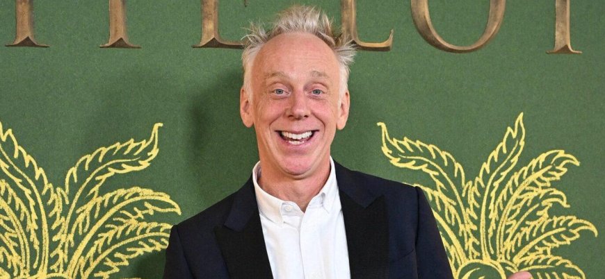 Mike White Recalls The Vacation With Jennifer Coolidge That Inspired 'The White Lotus'