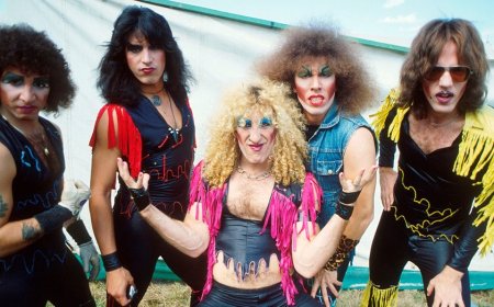 Twisted Sister taps '80s metal icon to carry on legacy after frontman's sudden exit: 'You can't stop rock'