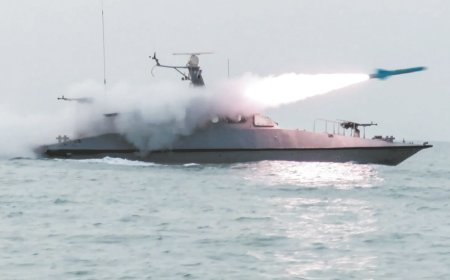 美军打击伊朗战舰，霍尔木兹海峡牵动美伊战局